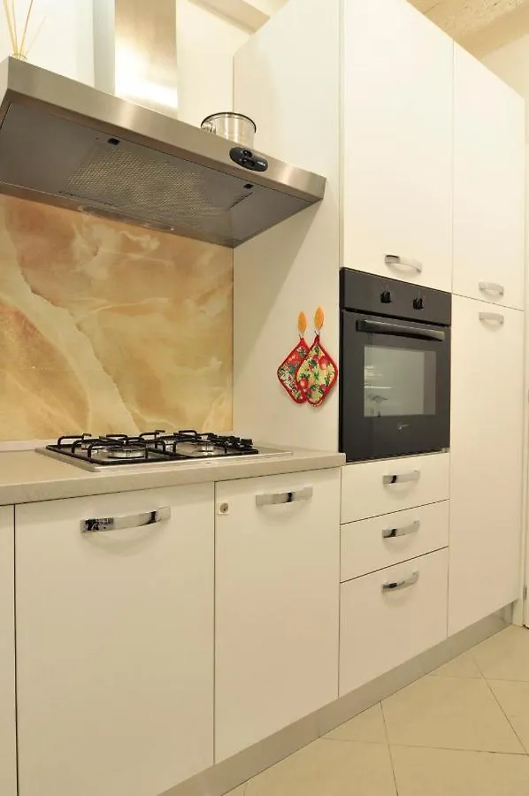 Cozy Apartment Near Rialto Bridge/ St.Mark Square Venice